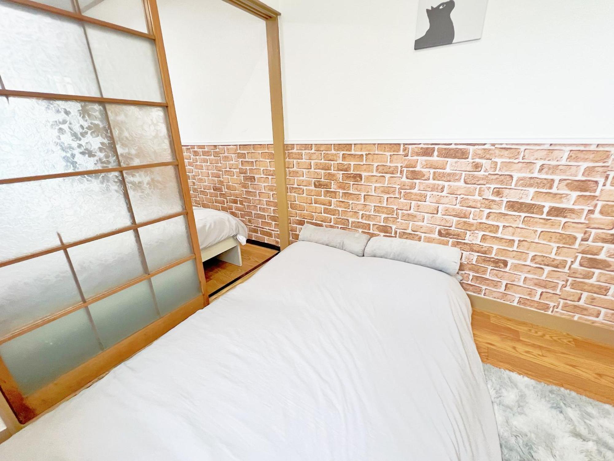 Homestay 西武新宿線 駅近6人可 C01 *